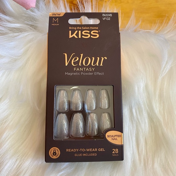 Kiss Other - Kiss Velour Fantasy Magnetic Powder Effect Nails